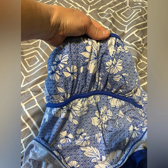 CATALINA large (12-14) Tankini Top Swim Beach Stretch padded Blue white  floral - Picture 9 of 12